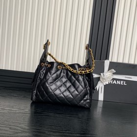 Сумка Chanel 25C из коллекции HOBO BAG