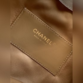 25c Сумка-хобо Chanel из кожи с текст
