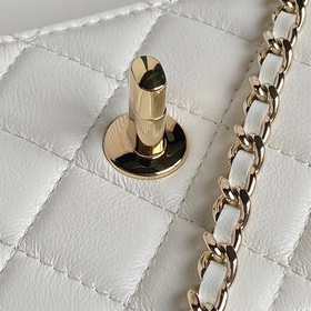 Chanel 24B Trendy CC — просто потрясаю