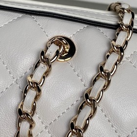 Chanel 25 Весенне-летняя коллекция «Б