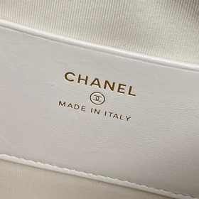 Chanel 25 Весенне-летняя коллекция «Б