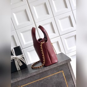 Эксклюзивная модель из оригинальной ко