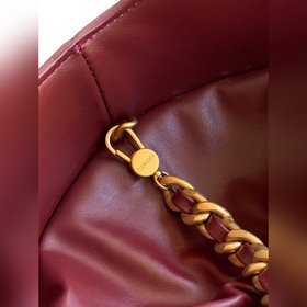 Эксклюзивная модель из оригинальной ко
