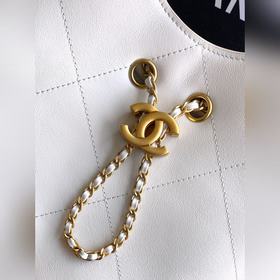 Эксклюзивная оригинальная модель Моло