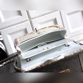 Эксклюзивная оригинальная модель  Раз