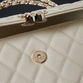 Хитовая модель сезона от Chanel — сумк