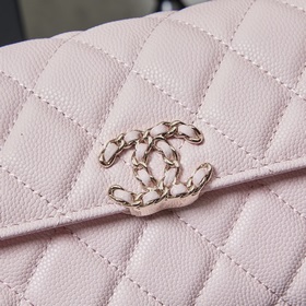Хитовая модель сезона от Chanel — сумк