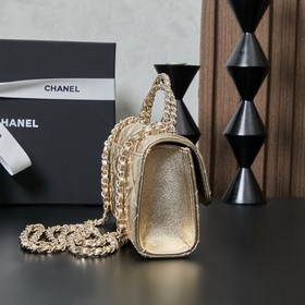 Хитовая модель сезона от Chanel — сумк