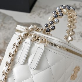Chanel 24 WOC с жемчужными ручками рел