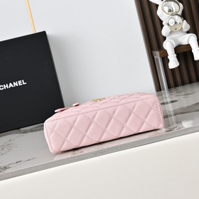 Сумка CHANEL 26C LP в форме ланч-бокса