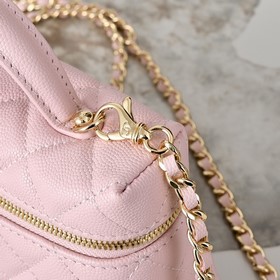 Сумка CHANEL 26C LP в форме ланч-бокса