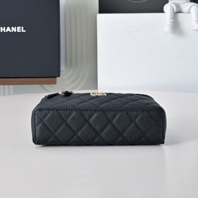 Сумка CHANEL 26C LP в форме ланч-бокса