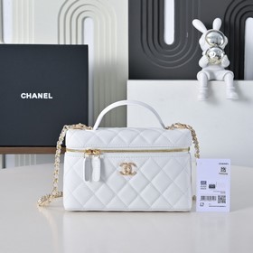 Сумка CHANEL 26C LP в форме ланч-бокса