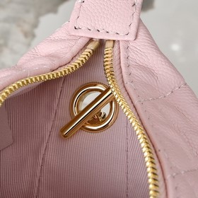 Новая сумка Chanel в форме ланч-бокса 