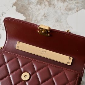 Сумка CHANEL 22B с ручкой из эмали с 