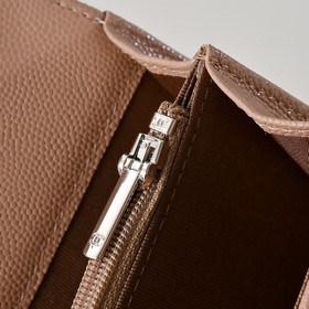 Сумка Chanel с ручкой из жемчуга и стр