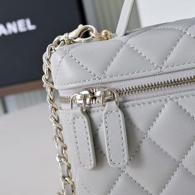Косметичка Chanel из овечьей кожи с за