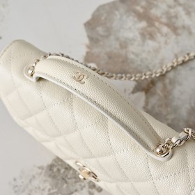 Chanel 25C — новая весенняя модель сум