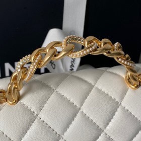 Сумка Chanel 25K с ручкой, украшенной 