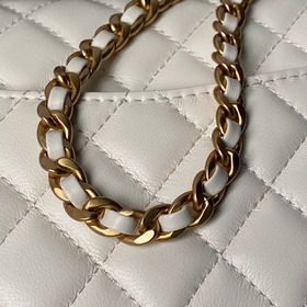 Сумка Chanel 25K с ручкой, украшенной 