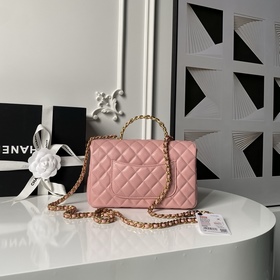 Сумка Chanel 25K с ручкой, украшенной 
