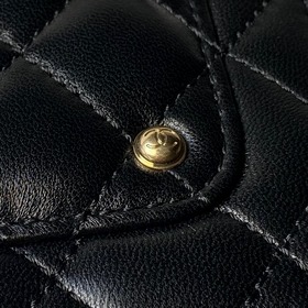 Chanel 25B — классическая модель в рет