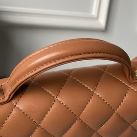 Chanel 25B — классическая сумка в ретр