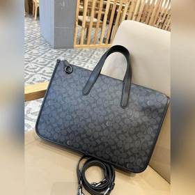 Топовая версия COACH в полной фирменно
