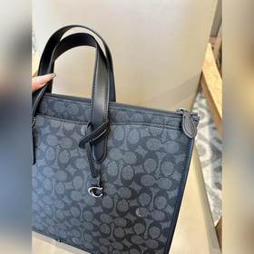 Топовая версия COACH в полной фирменно