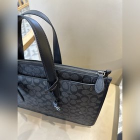 Топовая версия COACH в полной фирменно