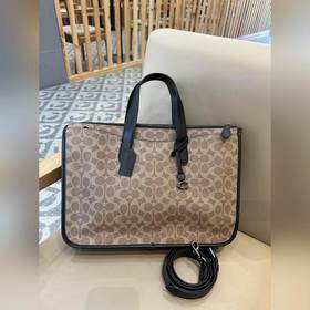 Топовая версия COACH в полной фирменно