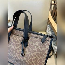 Топовая версия COACH в полной фирменно