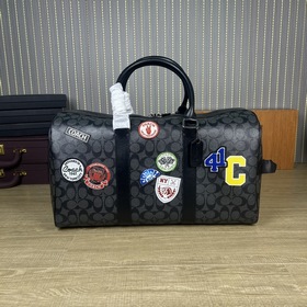 Последний выпуск COACH в полной фирмен