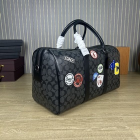 Последний выпуск COACH в полной фирмен
