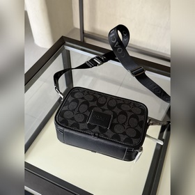 Мужская сумка для фотоаппарата Coach W