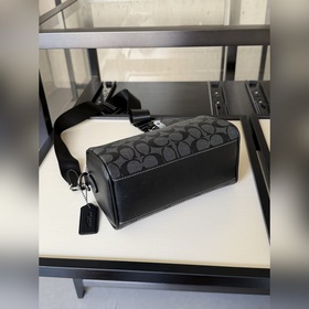 Кошелек Coach в полной комплектации с 