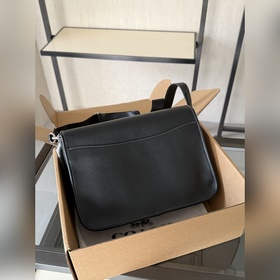 Коричневая сумка-мессенджер Coach в ко