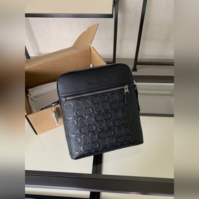 Коричневая сумка Coach в полной компле