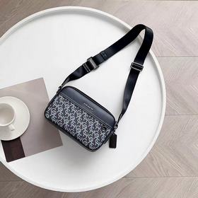 Полная версия Coach в оригинальной упа