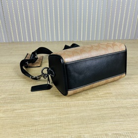 Топовая версия Coach в полной фирменно