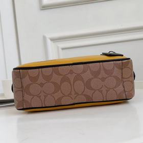 Высшая версия COACH в полной фирменной