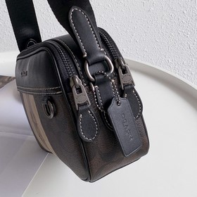 Модель COACH C9965 в максимальной комп