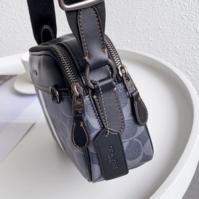 Модель COACH C9965 в максимальной комп