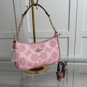Модель COACH высшей серии в полной фир