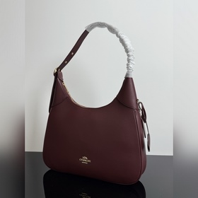 Высшая версия COACH в полной фирменной