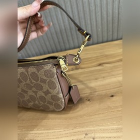 Топовая версия Coach в полной фирменно