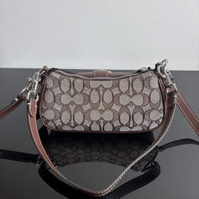 Высшая версия COACH в полной фирменной