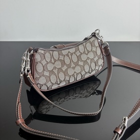 Высшая версия COACH в полной фирменной