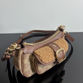 Высшая версия COACH в полной фирменной