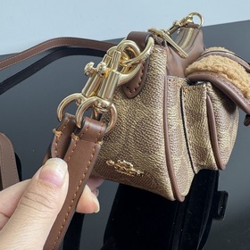 Высшая версия COACH в полной фирменной